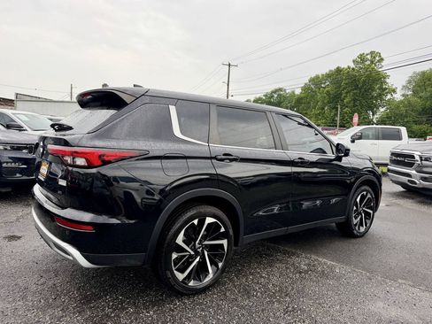 Used 2022 Mitsubishi Outlander SE AWD/4WD image 5