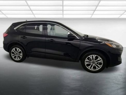 Used 2022 Ford Escape SEL image 9