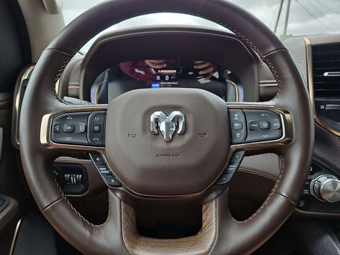 Used 2025 RAM 1500 Limited AWD/4WD image 30