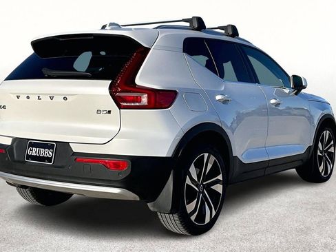 Used 2023 Volvo XC40 B5 Plus w/ Protection Package image 2