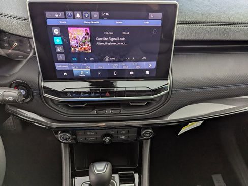 New 2026 Jeep Compass Latitude image 21