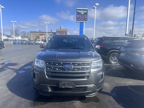 Used 2019 Ford Explorer XLT w/ Equipment Group 202A image 2