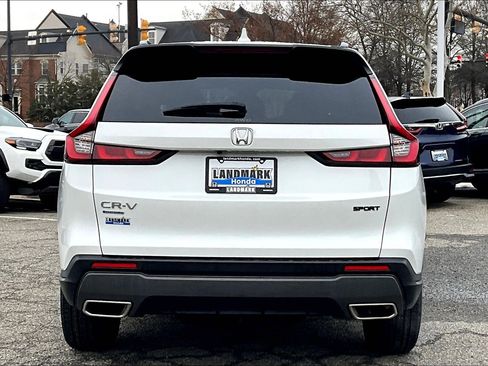 Used 2023 Honda CR-V Sport image 4