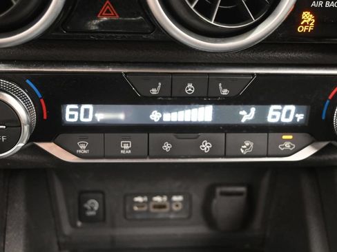 Used 2025 Nissan Sentra SV w/ All-Weather Package FWD image 20