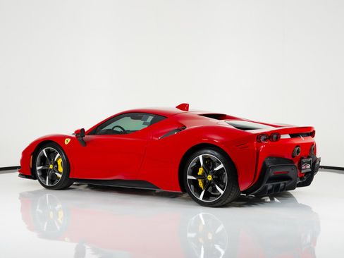 Used 2023 Ferrari SF90 Stradale image 5