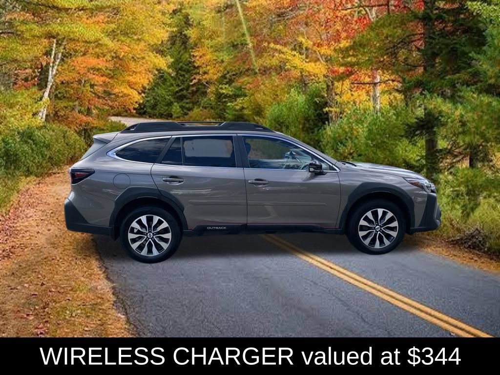 Used 2023 Subaru Outback Limited XT AWD/4WD image 2