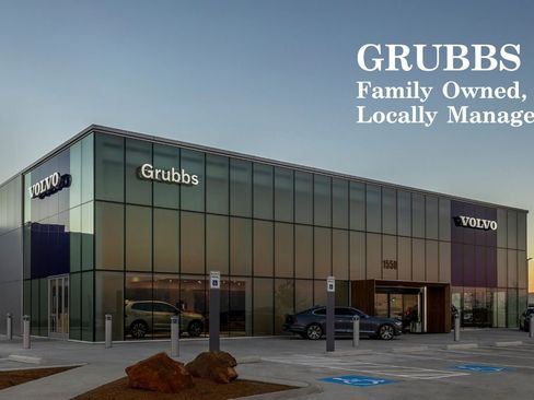 Used 2018 Chevrolet Suburban Premier image 9