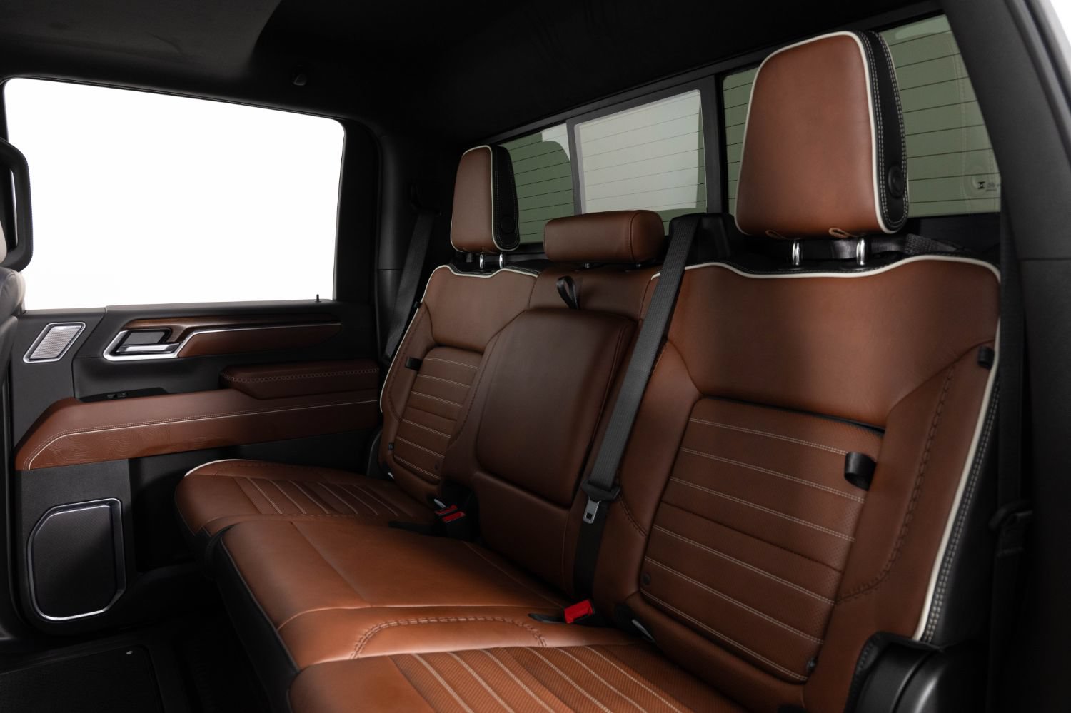 Used 2026 GMC Sierra 3500 Denali Ultimate AWD/4WD image 17