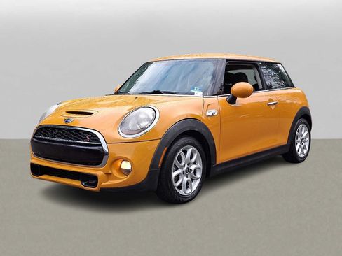 Used 2014 MINI Cooper S FWD image 1