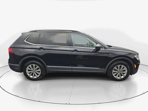 Used 2018 Volkswagen Tiguan SE image 11