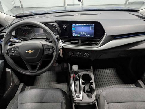 Used 2024 Chevrolet Trax LS w/ LS Convenience Package image 20