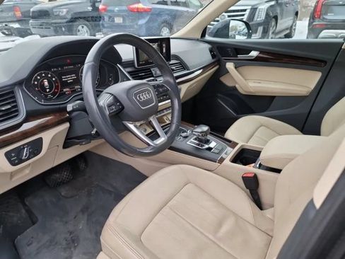 Used 2020 Audi Q5 2.0T Premium Plus w/ Premium Plus Package AWD/4WD image 9