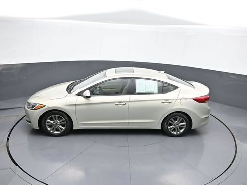Used 2017 Hyundai Elantra Value Edition w/ Cargo Package FWD image 40