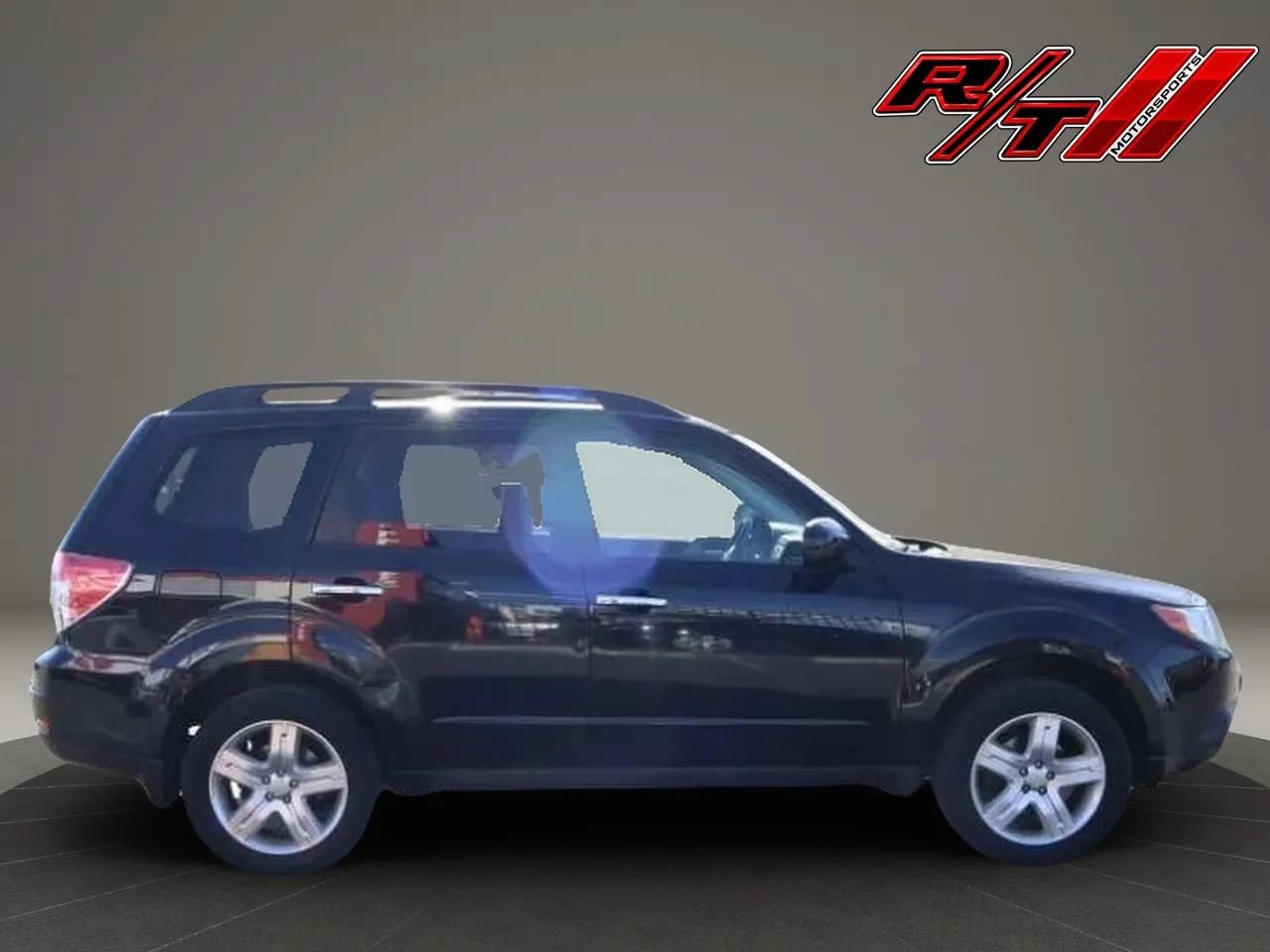 Used 2010 Subaru Forester 2.5X Limited AWD/4WD image 8