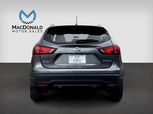 Used 2017 Nissan Rogue Sport SV w/ SV Premium Package image 7