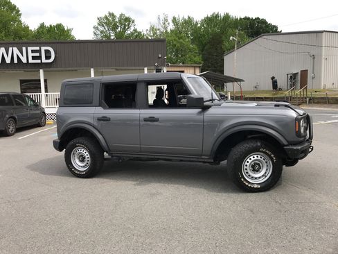 Used 2022 Ford Bronco 4-Door image 4