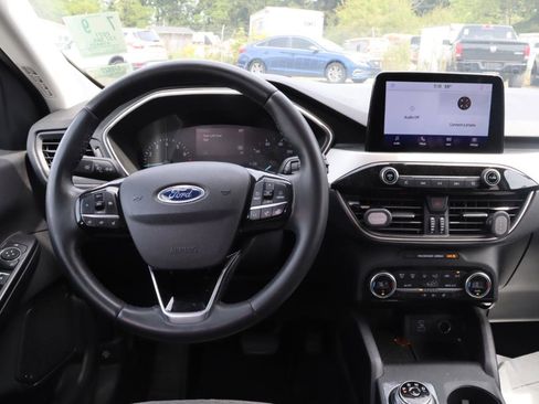 Used 2021 Ford Escape SE w/ Convenience Package AWD/4WD image 9