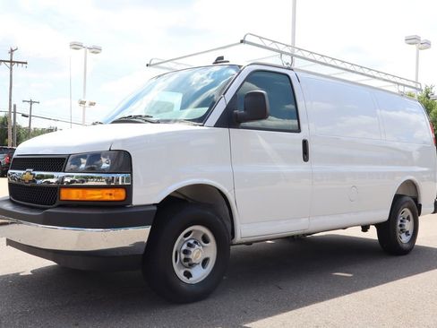 New 2025 Chevrolet Express 2500 w/ Driver Convenience Package image 6