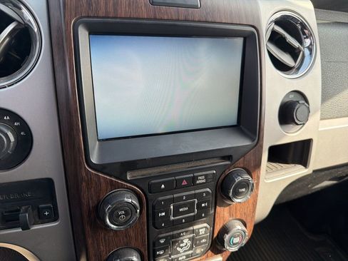 Used 2014 Ford F150 Lariat w/ Lariat Chrome Package AWD/4WD image 17