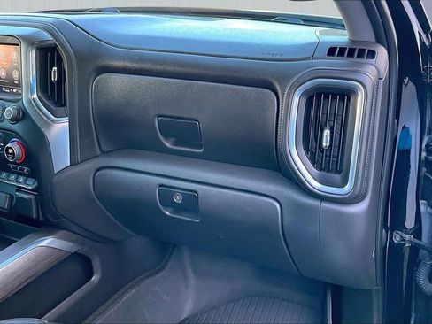 Used 2022 Chevrolet Silverado 1500 LTZ image 12