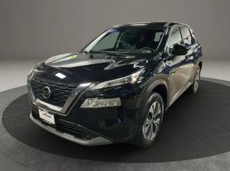 Used 2021 Nissan Rogue SV video 1