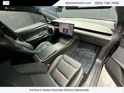 Used 2023 Tesla Model X Standard Sport Utility 4D image 19