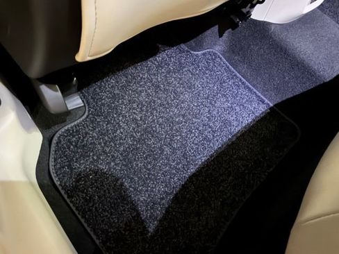 Used 2023 Buick Envision Avenir image 19