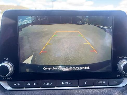 Used 2023 Nissan Sentra SV w/ All-Weather Package FWD image 4