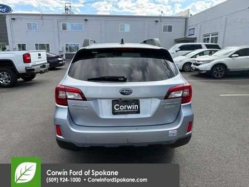 Used 2017 Subaru Outback 2.5i Premium AWD/4WD image 11