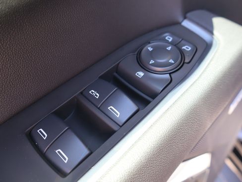 Used 2025 Chevrolet Silverado 1500 LT Trail Boss w/ Convenience Package II AWD/4WD image 14