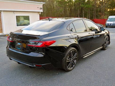 Used 2025 Toyota Camry XSE image 7
