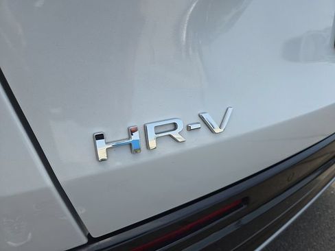 Used 2024 Honda HR-V EX-L image 32