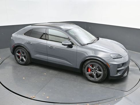New 2025 Porsche Macan Turbo Electric image 41