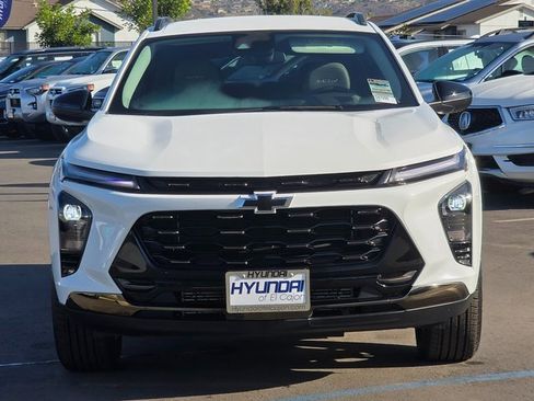 Used 2025 Chevrolet Trax ACTIV w/ Driver Confidence Package image 3