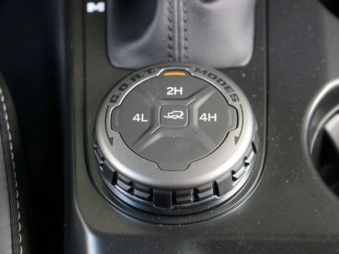 New 2026 Ford Bronco Outer Banks AWD/4WD image 27