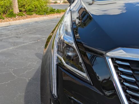 Certified 2025 Cadillac XT5 Premium Luxury w/ Technology Package image 9