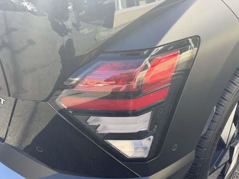 Certified 2025 Hyundai Kona Limited image 9