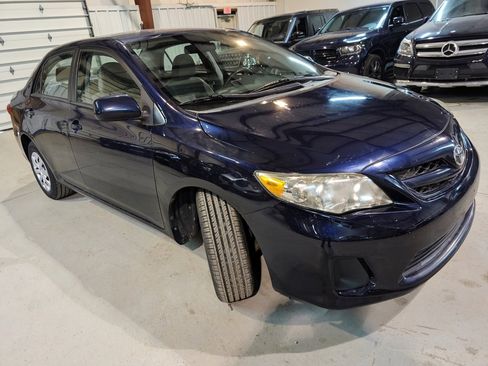 Used 2011 Toyota Corolla LE image 9