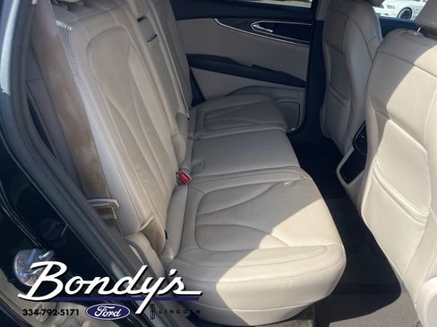 Used 2017 Lincoln MKX Reserve image 20