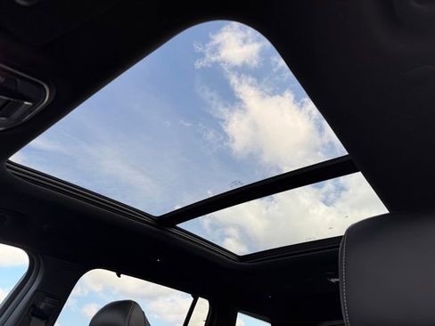 New 2025 Jeep Grand Cherokee L Limited w/ Luxury Tech Group II image 21