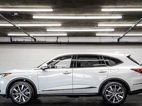 New 2026 Acura MDX FWD w/ Technology Package image 2