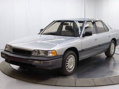 Used 1987 Acura Legend L image 2