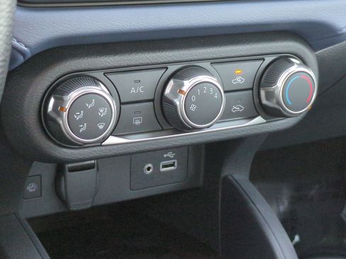 New 2025 Nissan Versa SV w/ Trunk Package image 19