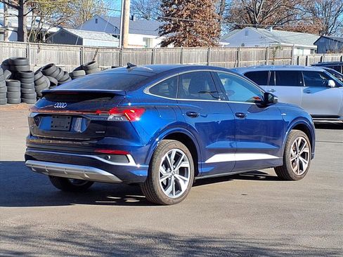 Used 2023 Audi Q4 e-tron Premium image 5