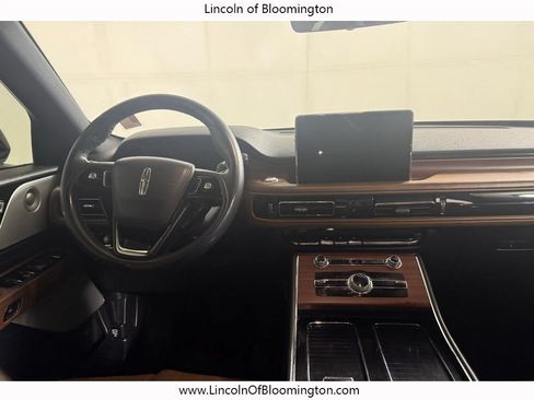 Certified 2021 Lincoln Aviator Reserve w/ Equipment Group 202A AWD/4WD image 25