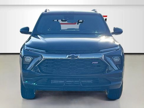 Used 2025 Chevrolet TrailBlazer RS image 2