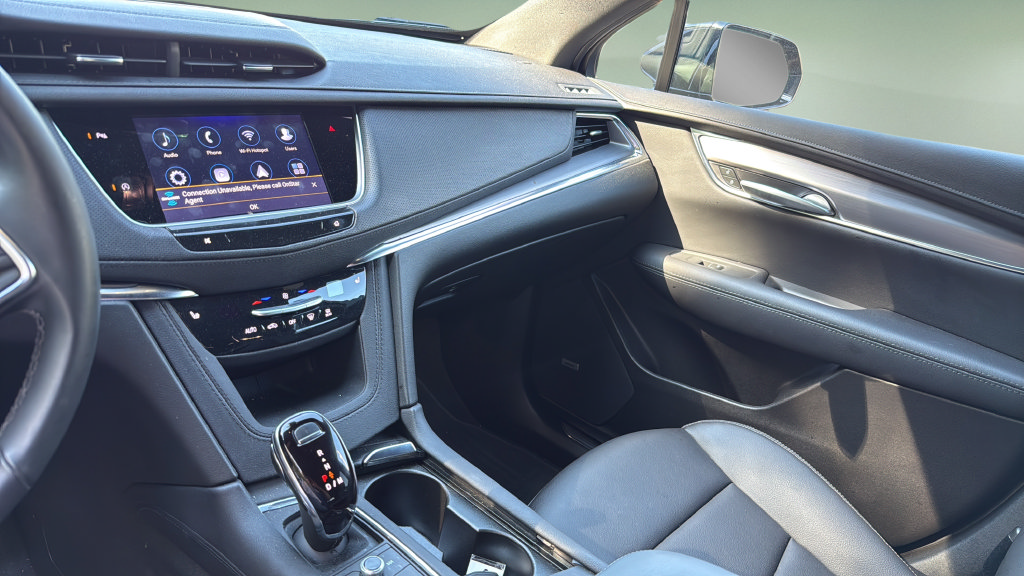 Certified 2025 Cadillac XT5 Luxury FWD image 31