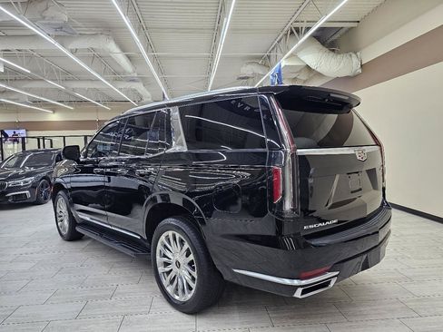Used 2021 Cadillac Escalade Premium Luxury RWD image 8