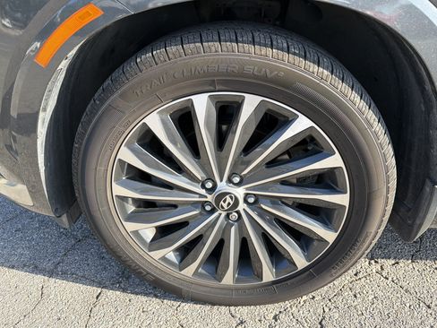 Used 2023 Hyundai Palisade Calligraphy FWD image 9