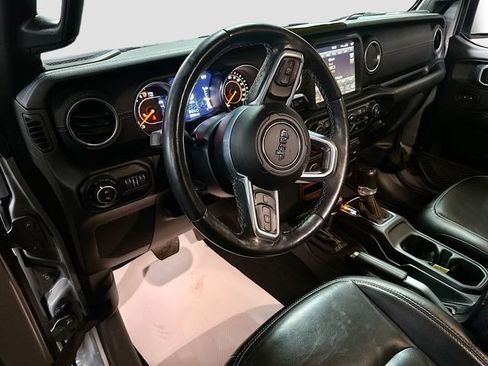 Used 2020 Jeep Gladiator Overland image 10